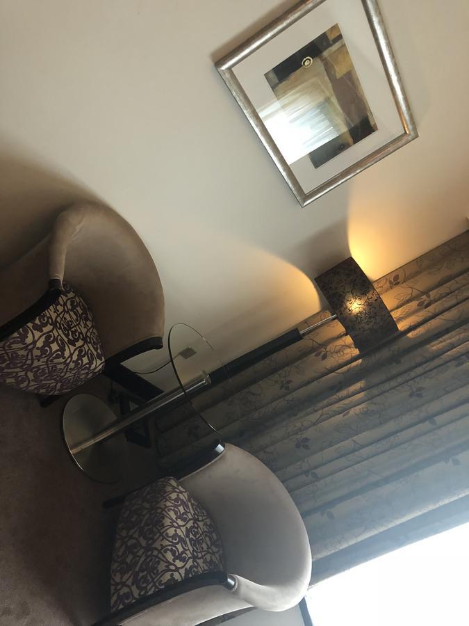 The Bluebell Hotel Neath Kültér fotó