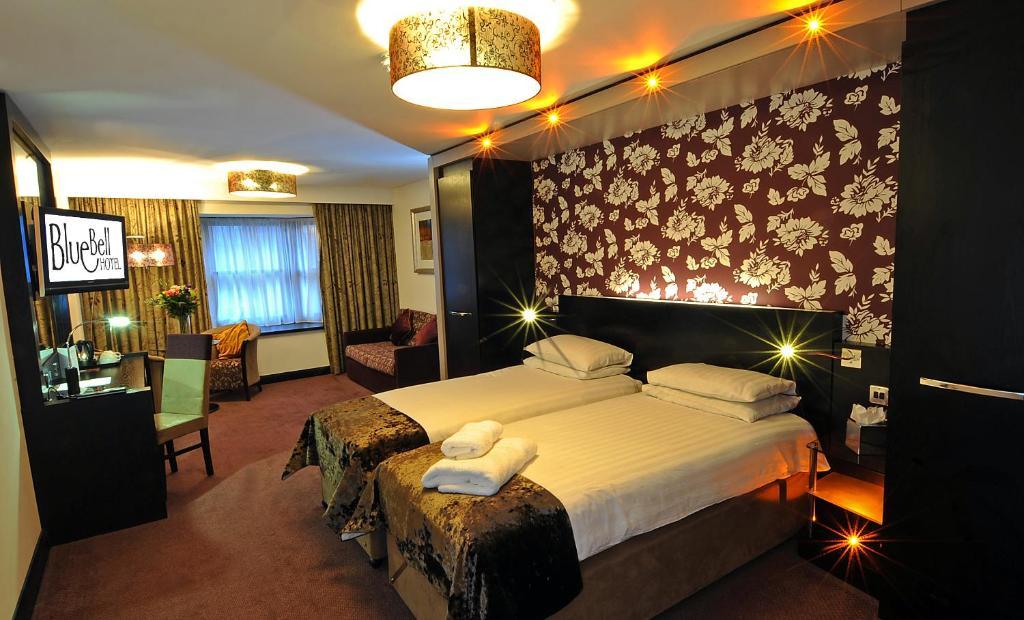 The Bluebell Hotel Neath Kültér fotó